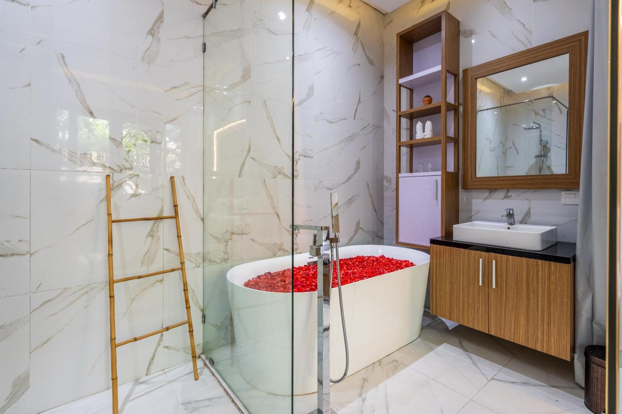 סמיניאק Villa Sun Lila By Jb Villas מראה חיצוני תמונה